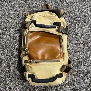 BRUBO Unisex Travel Backpack
